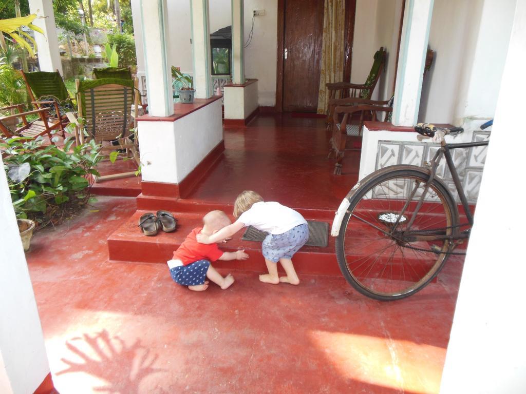 Natural Holiday Inn Tangalle Exterior foto