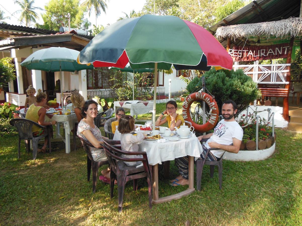 Natural Holiday Inn Tangalle Exterior foto